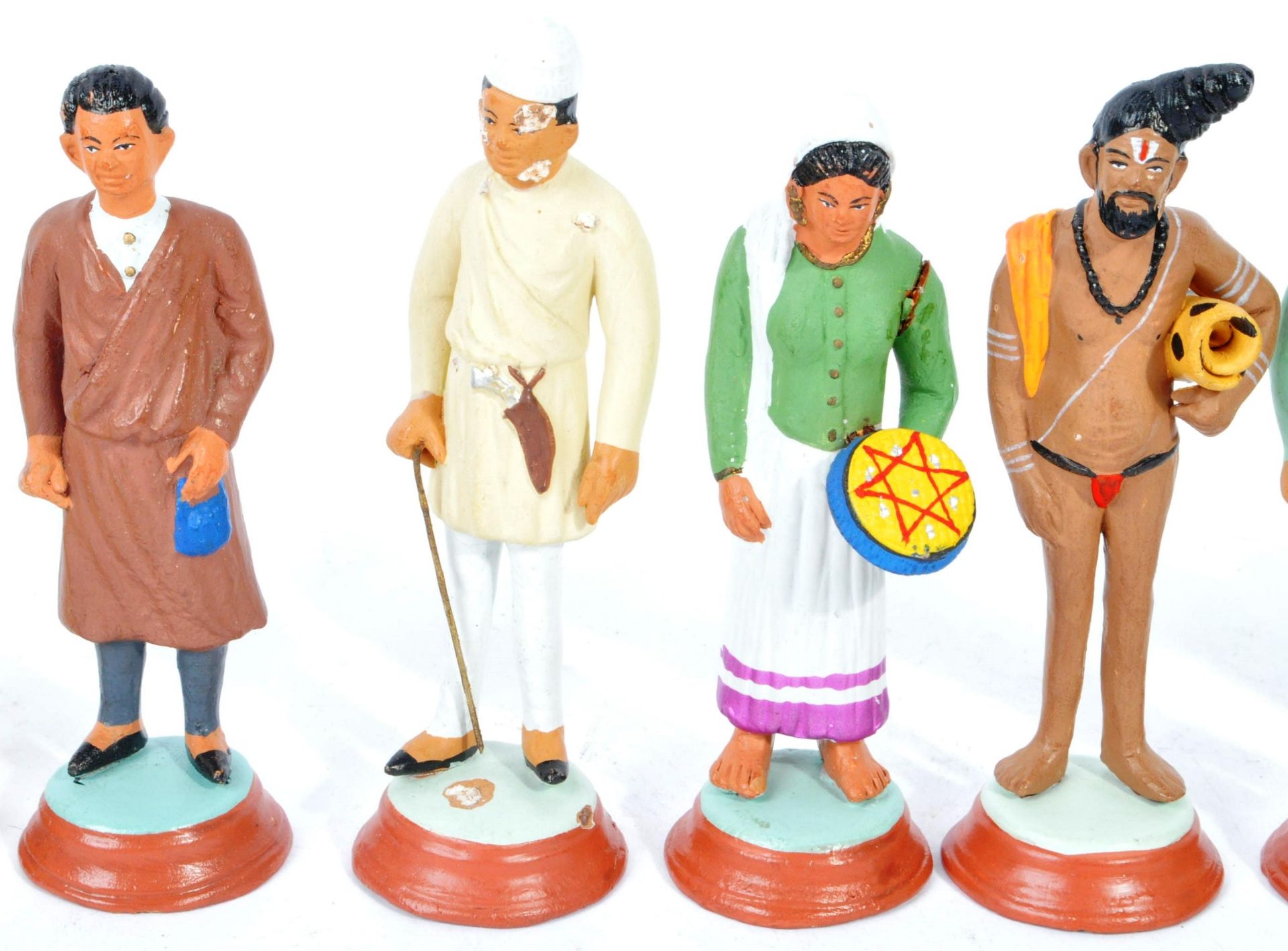 COLLECTION OF X15 HAND PAINTED TERRACOTTA & PLASTER FIGURES - Bild 5 aus 7