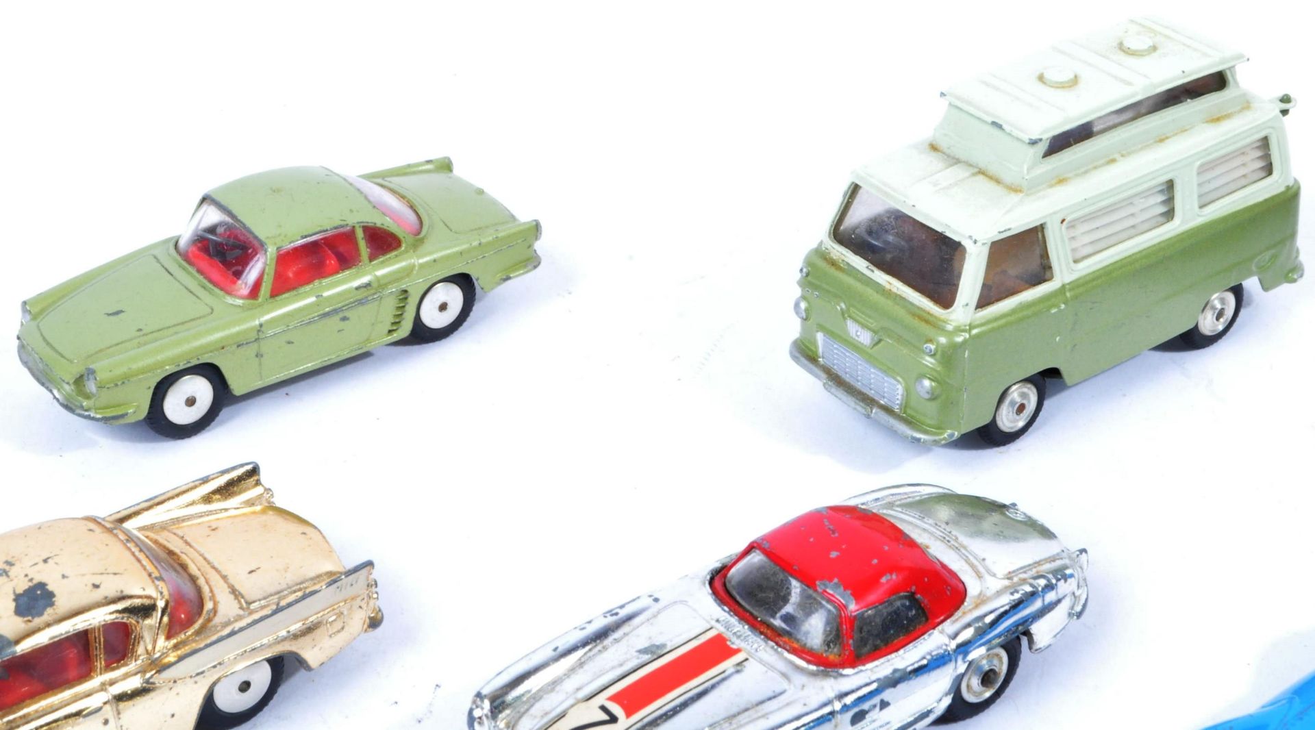 COLLECTION OF VINTAGE CORGI TOYS DIECAST MODEL CARS - Bild 6 aus 8