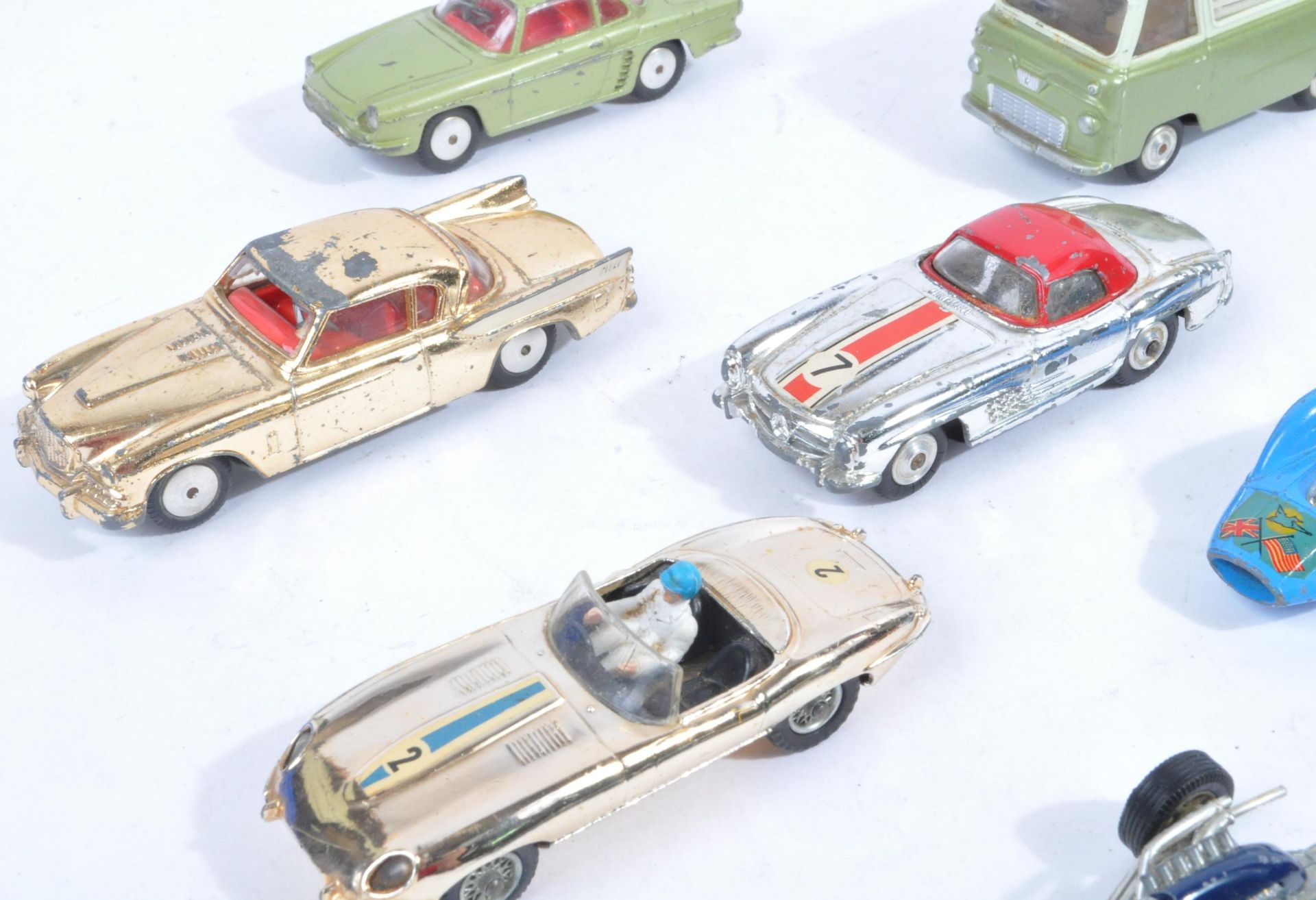 COLLECTION OF VINTAGE CORGI TOYS DIECAST MODEL CARS - Bild 5 aus 8