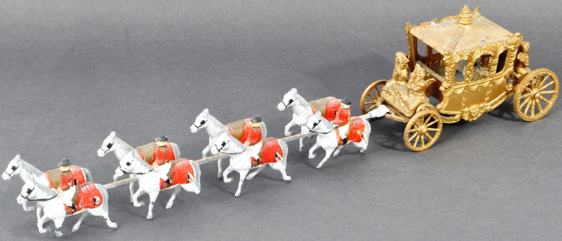 VINTAGE WB BRITAINS LEAD DIECAST CORONATION COACH