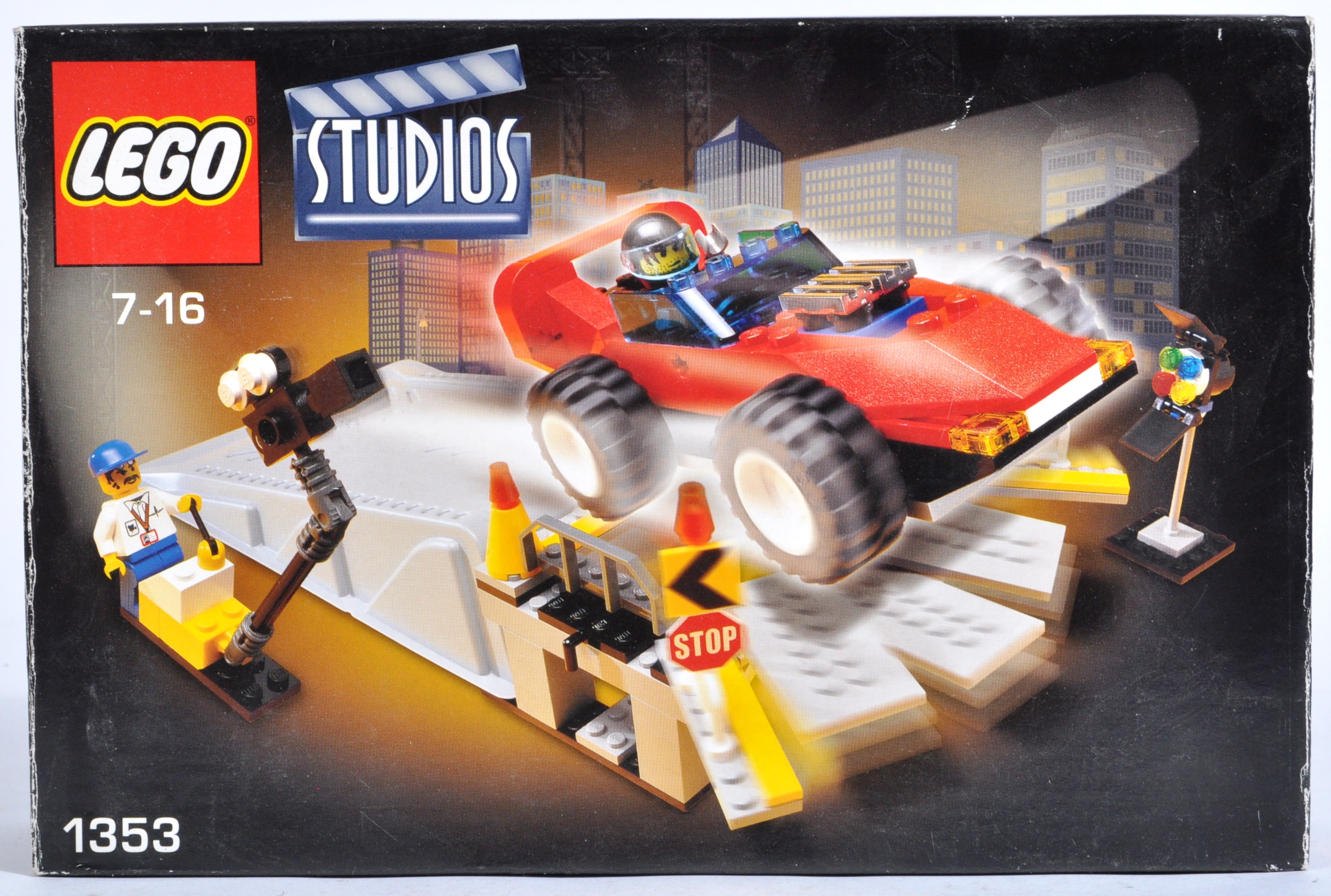 LEGO SETS - LEGO MOVIE AND LEGO STUDIOS - Image 5 of 13