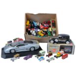 LARGE COLLECTION OF ASSORTED DIECAST - MAISTO, CORGI, LLEDO ETC