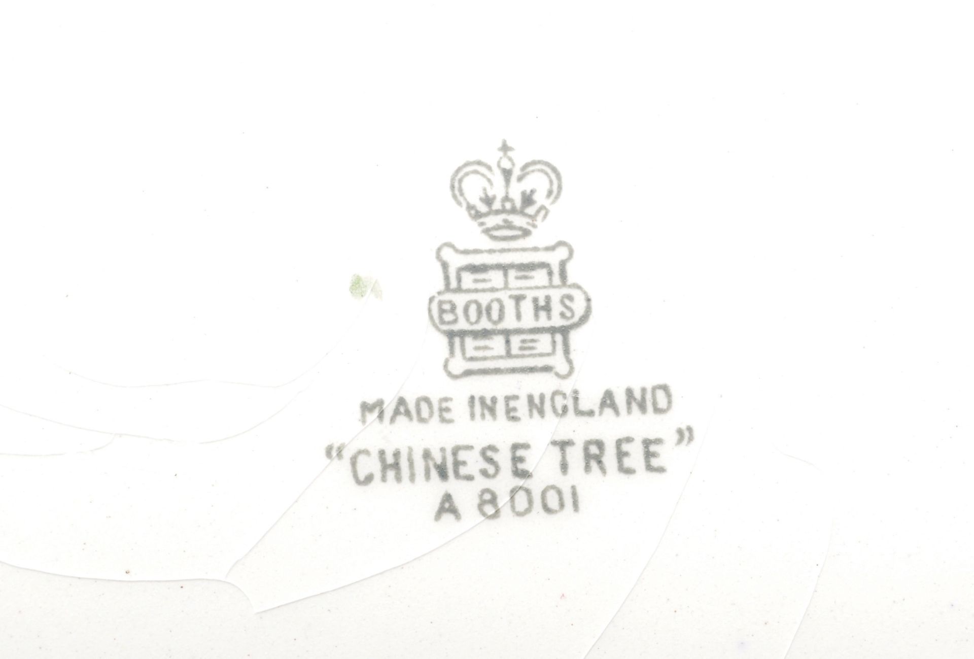 COLLECTION OF CHINA TO INCLUDE ROYAL STUART, LIMOGES AND WADE. - Image 6 of 7