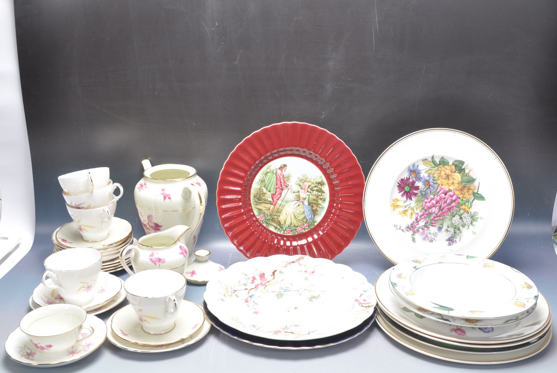 COLLECTION OF CHINA TO INCLUDE ROYAL STUART, LIMOGES AND WADE. - Image 2 of 7