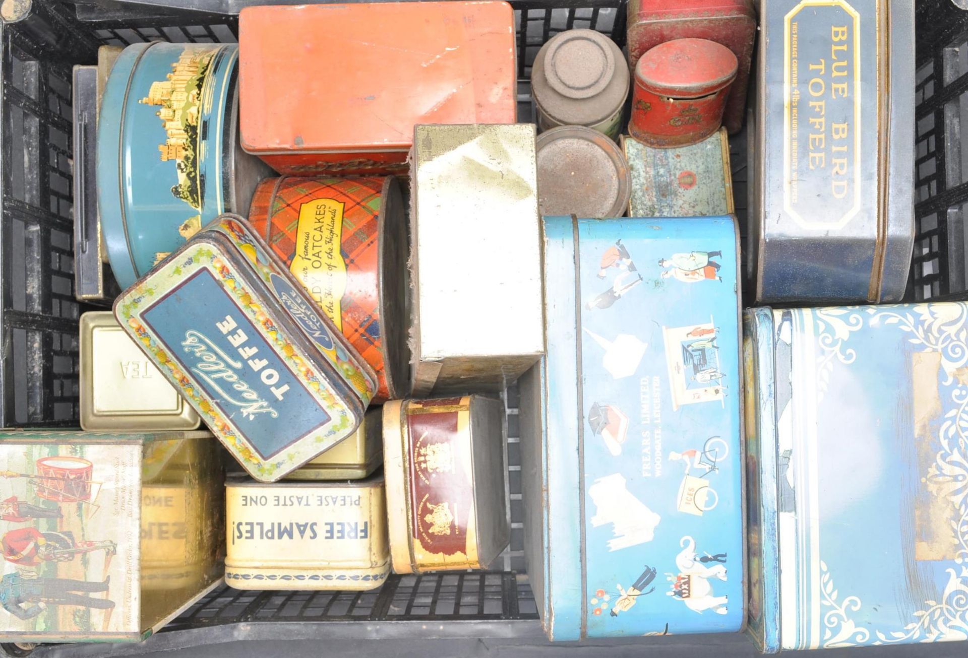 ADVERTISING TINS - A LARGE COLLECTION (X3 BOXES) OF VINTAGE TINS - Image 4 of 6