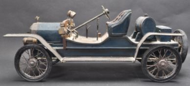 VINTAGE TIN PLATE MODEL CAR