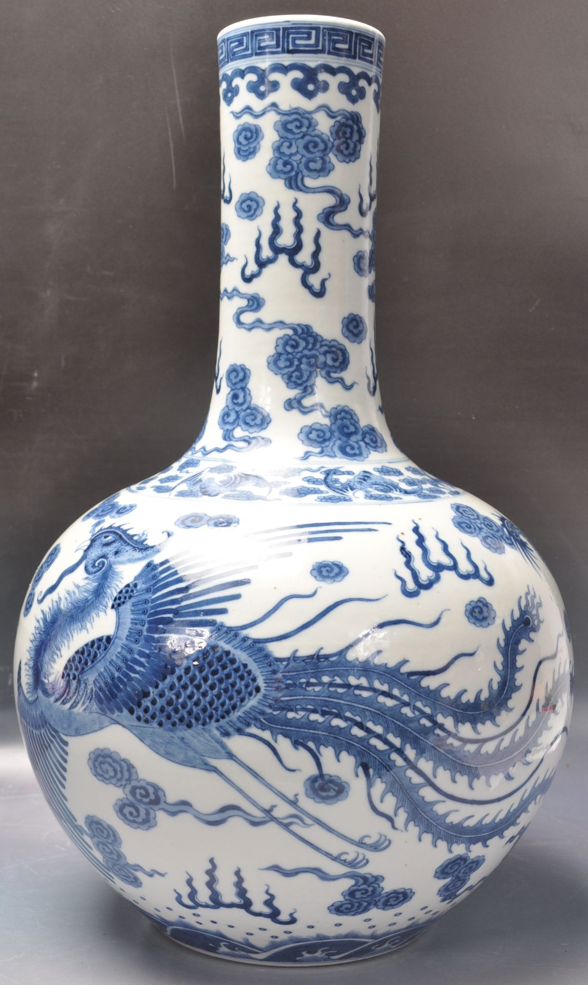 QING DYNASTY CHINESE ORIENTAL BLUE AND WHITE DRAGON AND PHOENIX CELESTIAL VASE - Image 3 of 6