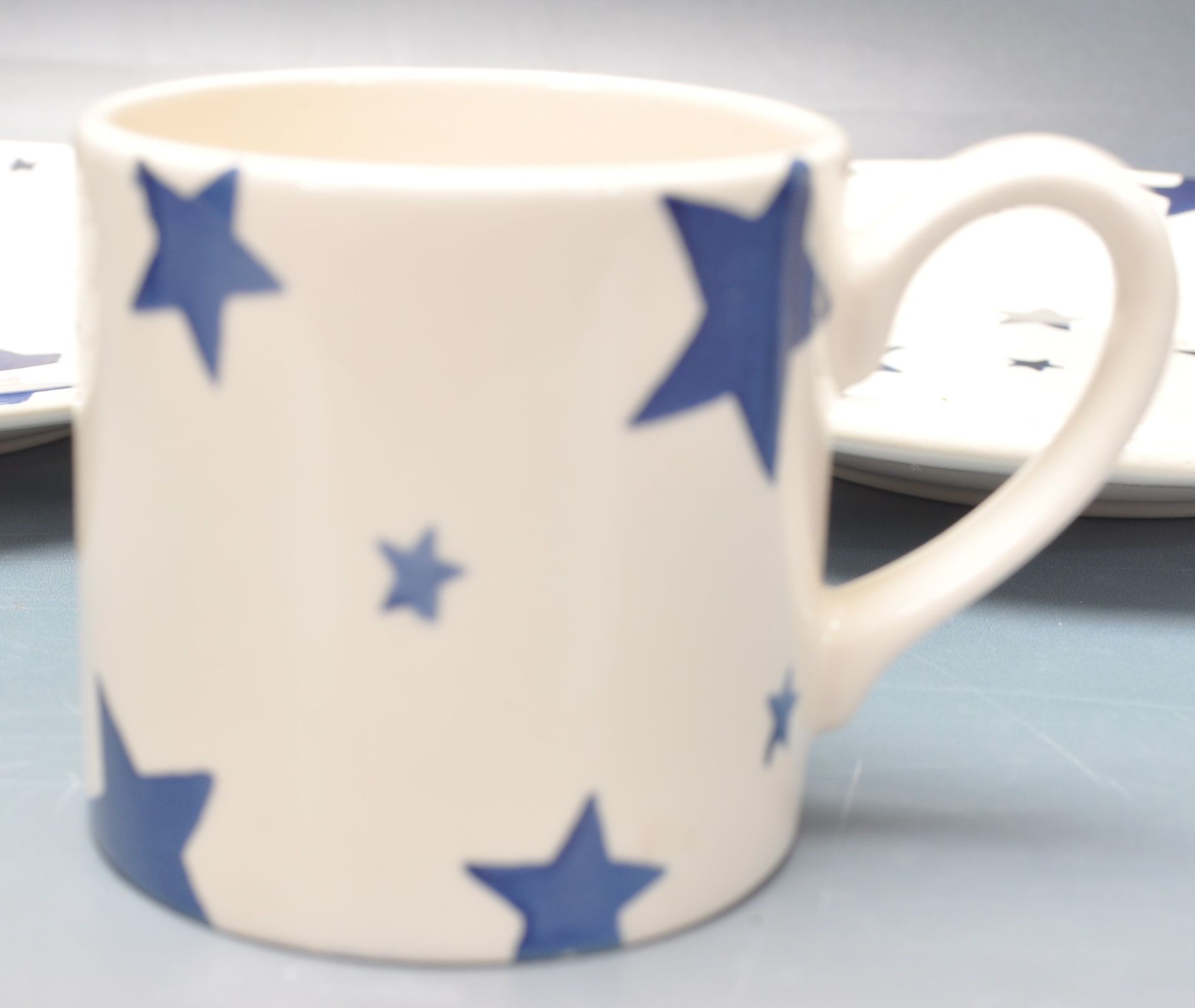 EMMA BRIDGEWATER COFFEE CUPS AND SAUCERS - Image 5 of 6