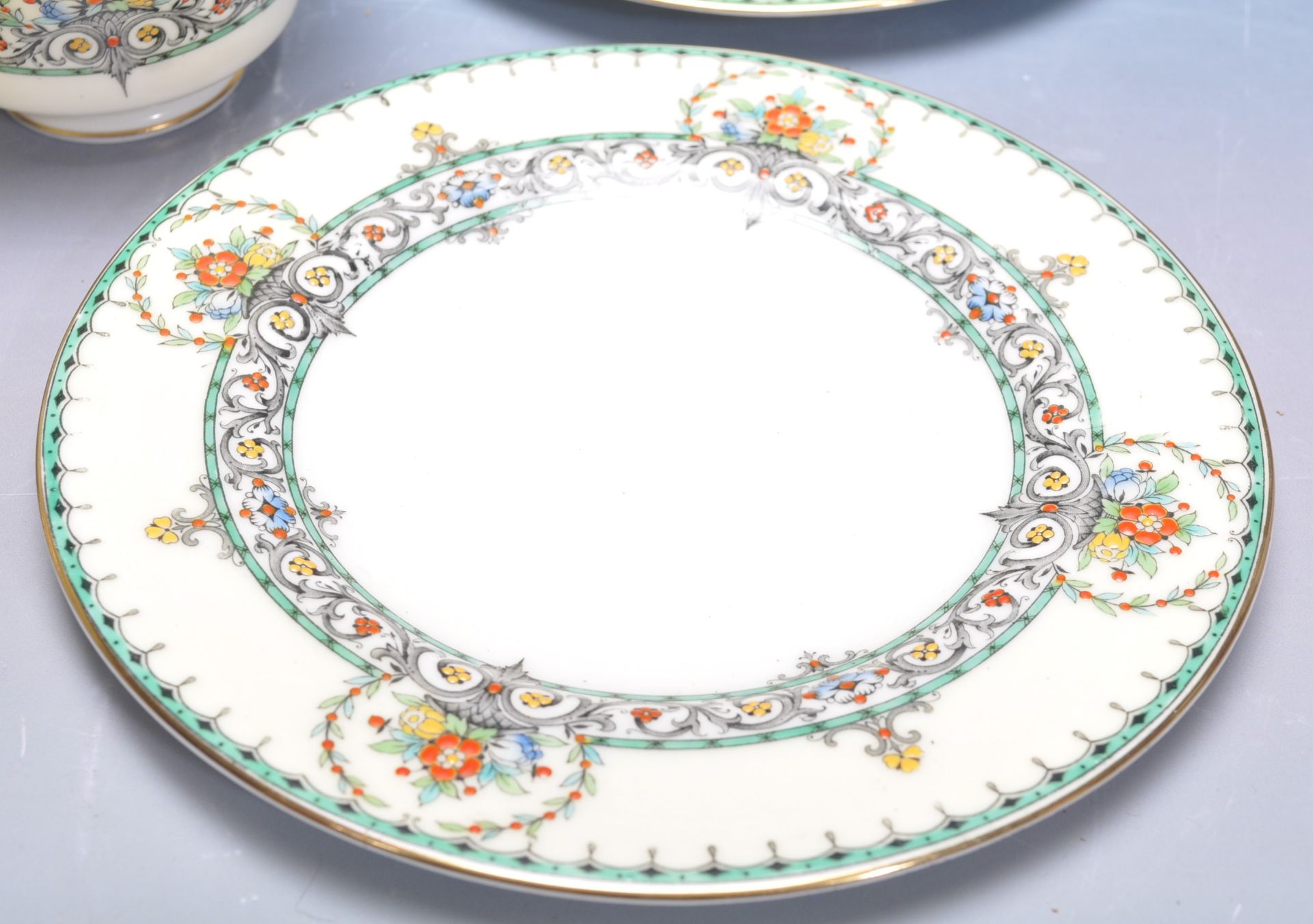 VINTAGE ROYAL WORCESTER CHALONS TEA SERVICE. - Image 10 of 10