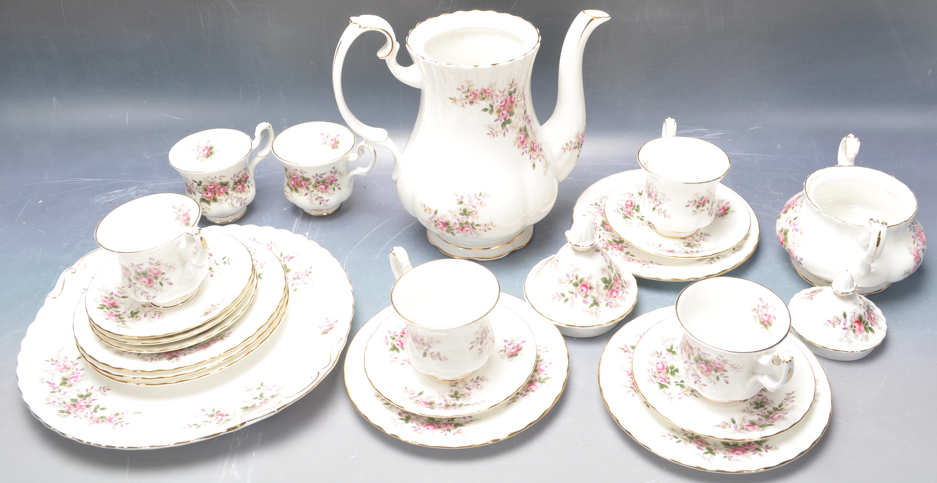 20TH CENTURY ROYAL ALBERT LAVENDER ROSE TEA SERVICE. - Image 4 of 5