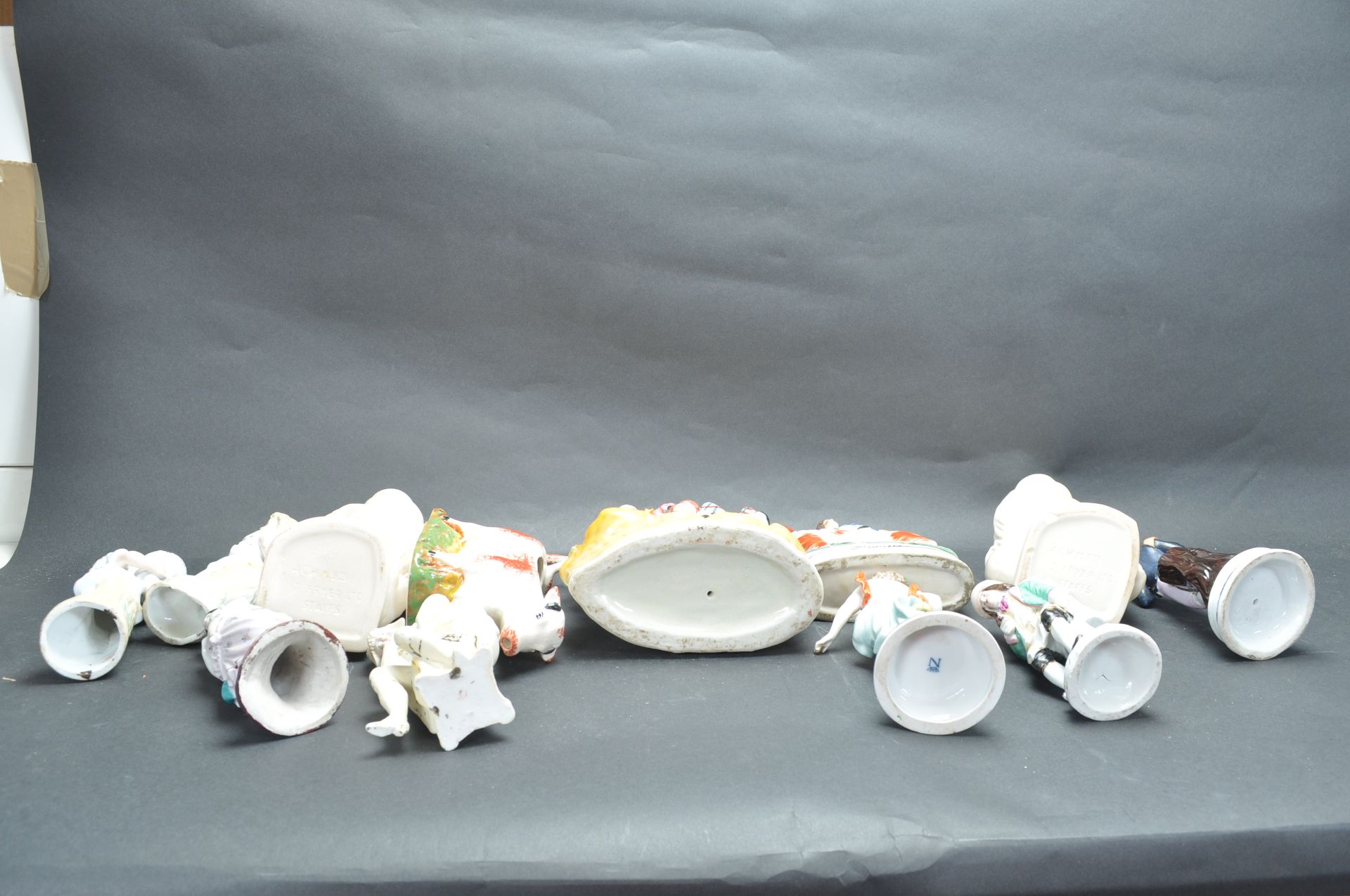 LARGE COLLECTION OF 20TH CENTURY CERAMICS - Image 6 of 6