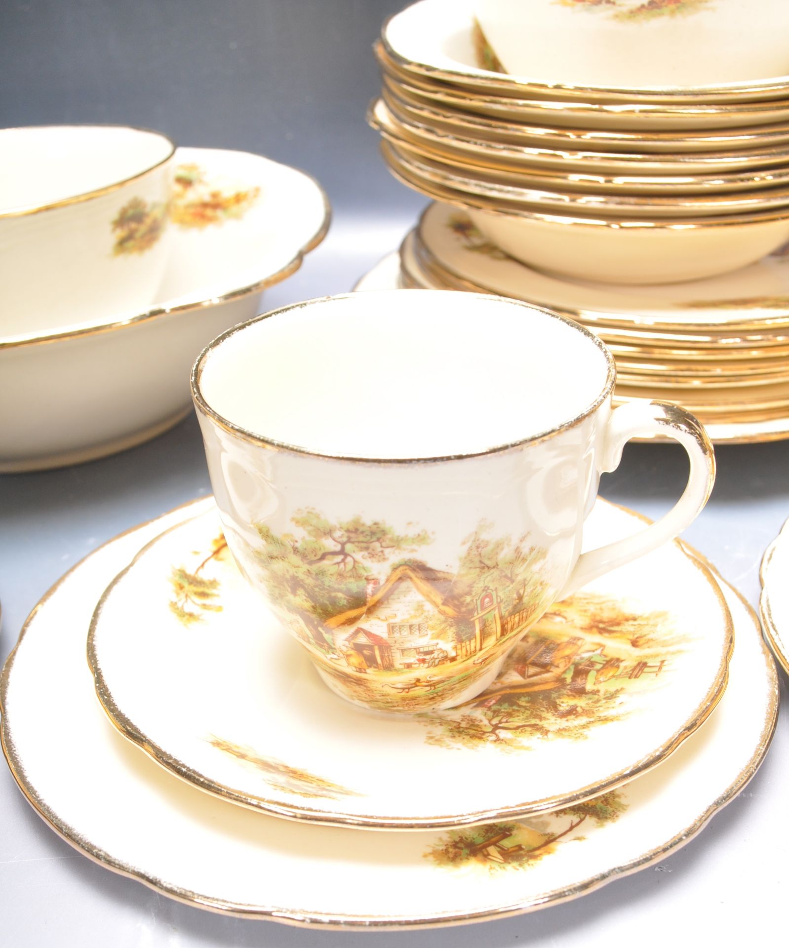 VINTAGE 2OTH CENTURY ALFRED MEAKIN AND SONS TEA SERVICE - Image 3 of 7