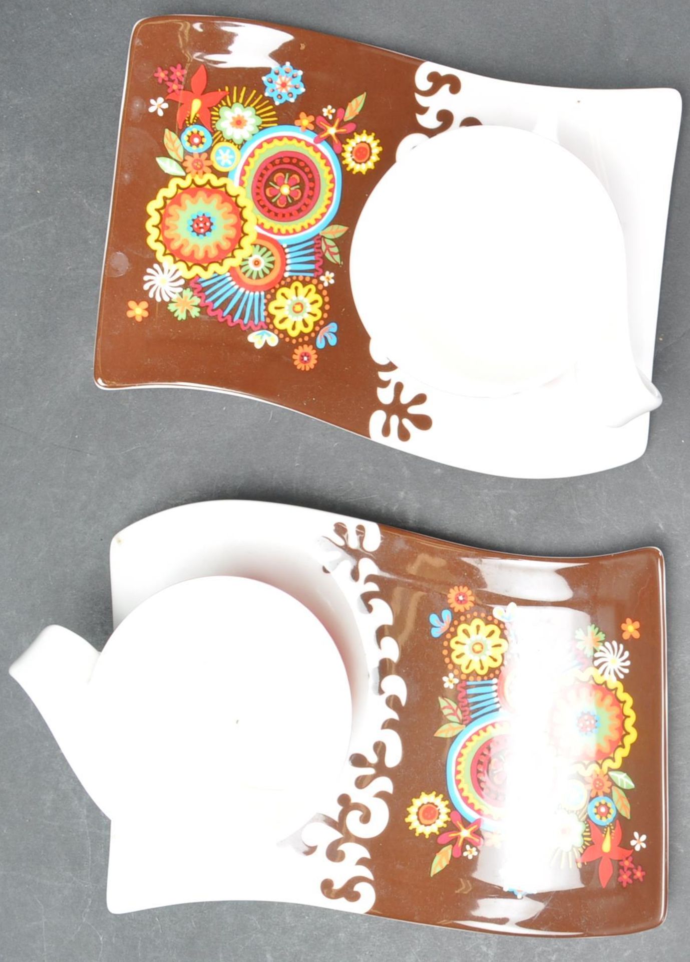 TWO VILLEROY & BOCH TEA CUPS AND SAUCERS - Image 5 of 7