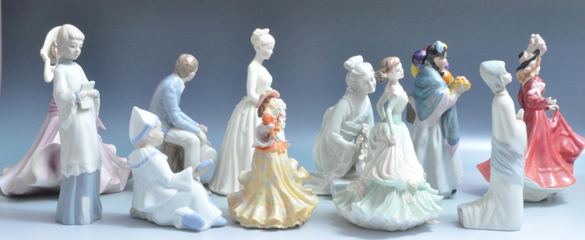 COLLECTION OF VINTAGE 20TH CENTURY CERAMIC FIGURINES - Image 4 of 7