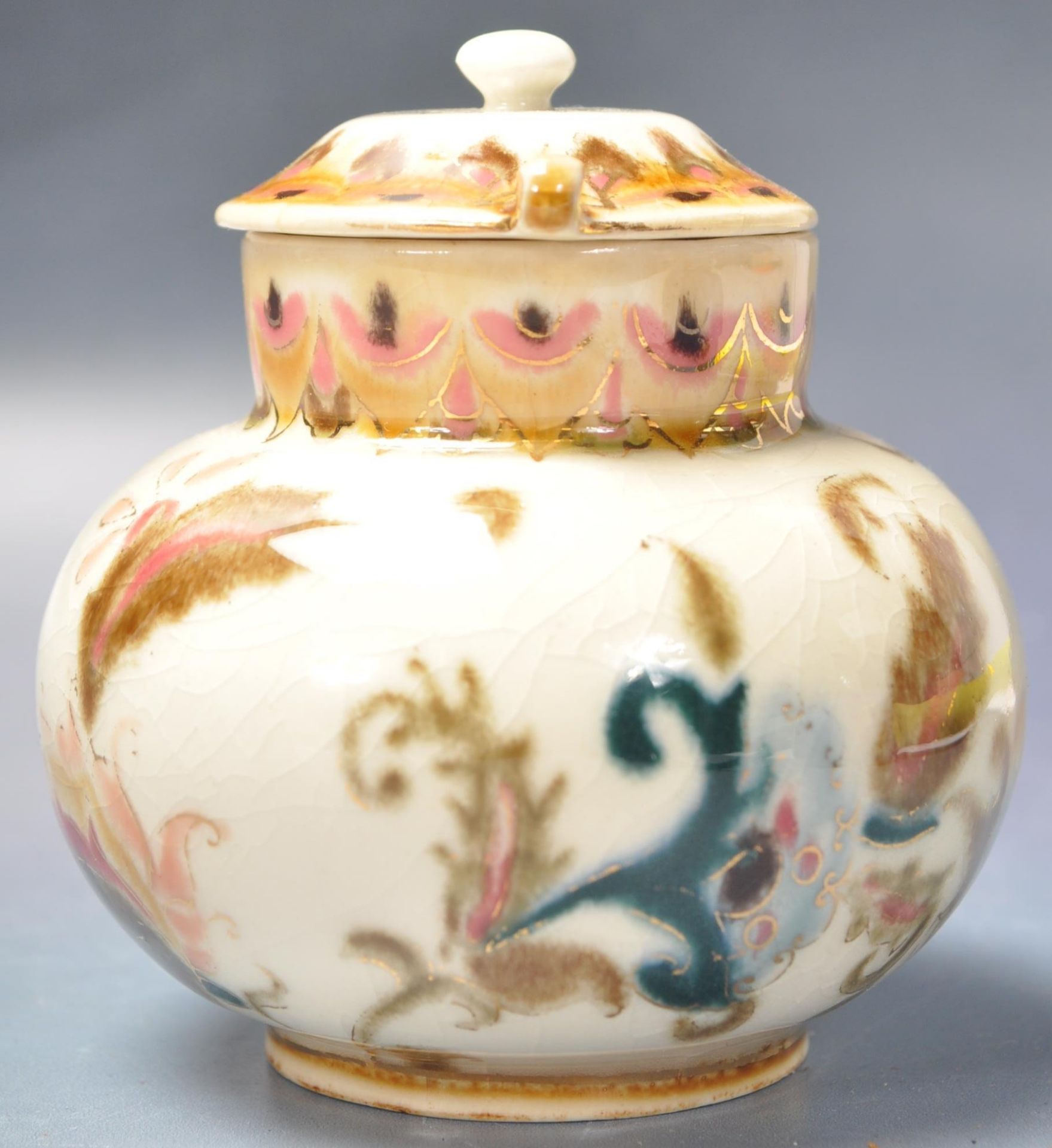 EARLY 2OTH CENTURY ZSOLNAY PECS HUNGARIAN LIDDED VASE - Image 2 of 5