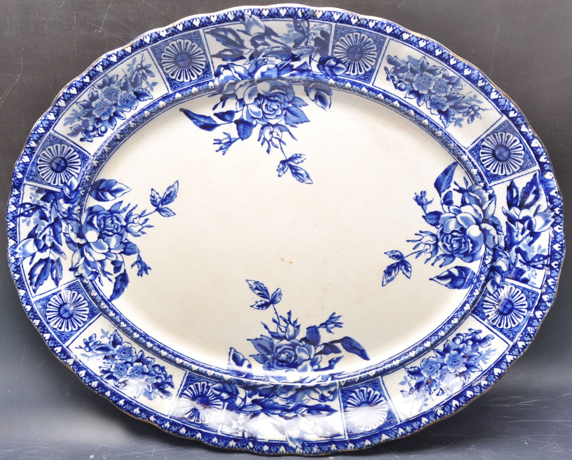 COLLECTION BLUE & WHITE 19TH & 20TH CENTURY MEAT PLATTERS - Image 6 of 7