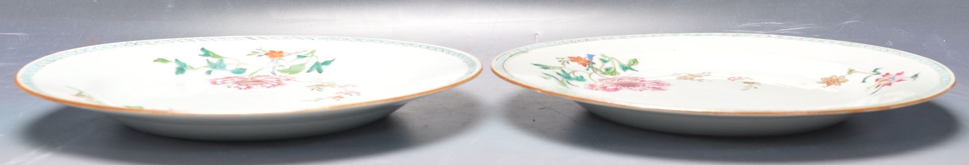 TWO 18TH CENTURY CHINESE ORIENTAL CERAMIC PORCELAIN PLATES - Image 4 of 6