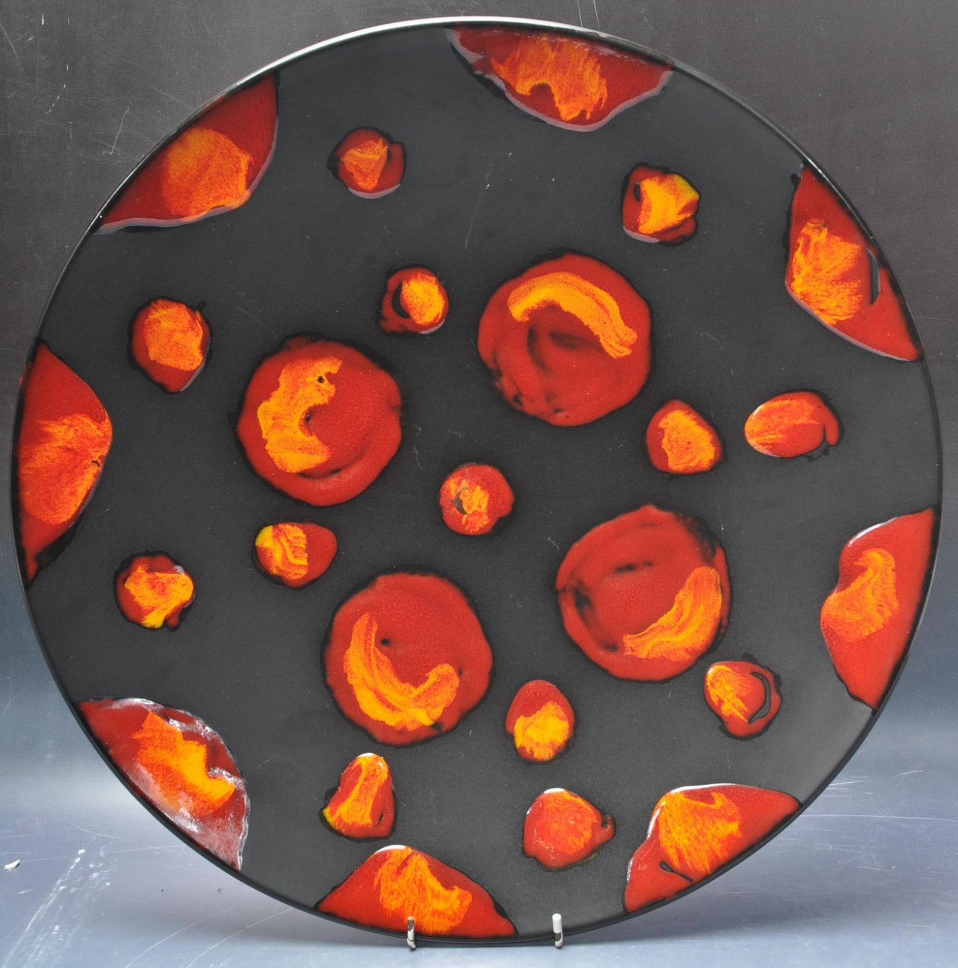 20TH CENTURY POOLE POTTERY GALAXY CHARGER PLATE.