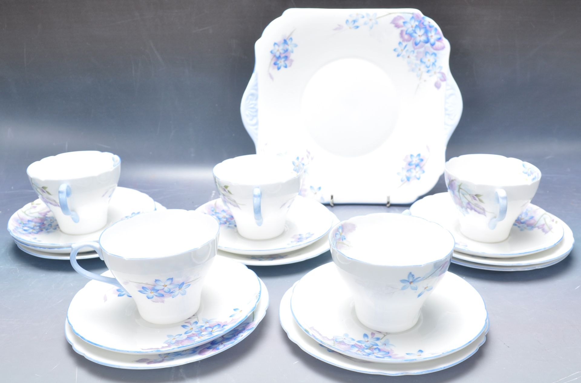 VINTAGE 20TH CENTURY SHELLEY TEA SERVICE - Image 2 of 7