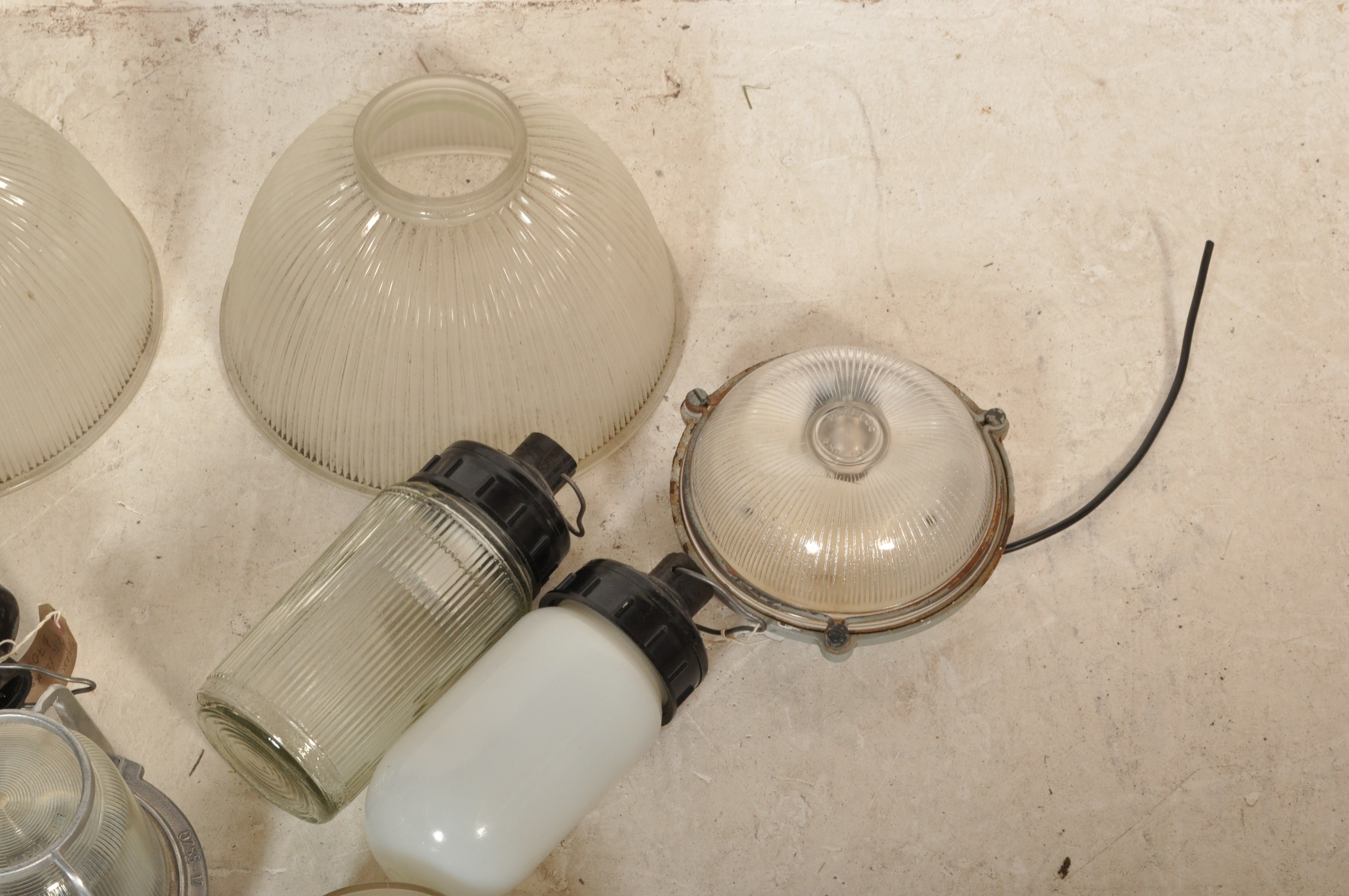 COLLECTION OF INDUSTRIAL FACTORY LIGHTING TO INCLUDE AMIENS MAPELEC AND SOVIET EXAMPLES. - Image 3 of 4