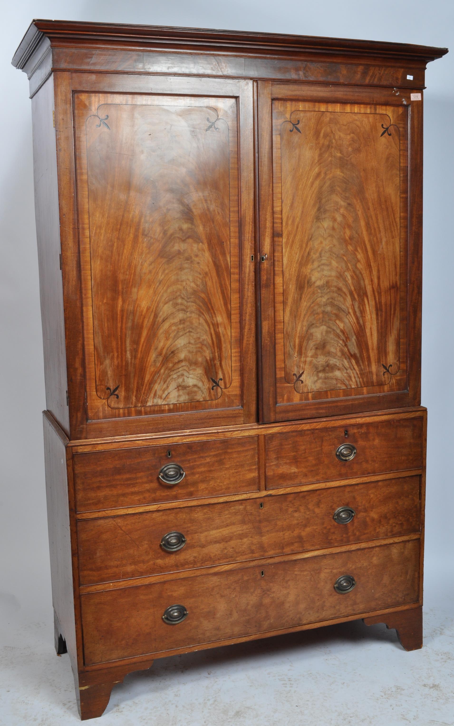 18TH CENTURY GEORGE III MAHOGANY LINEN PRESS