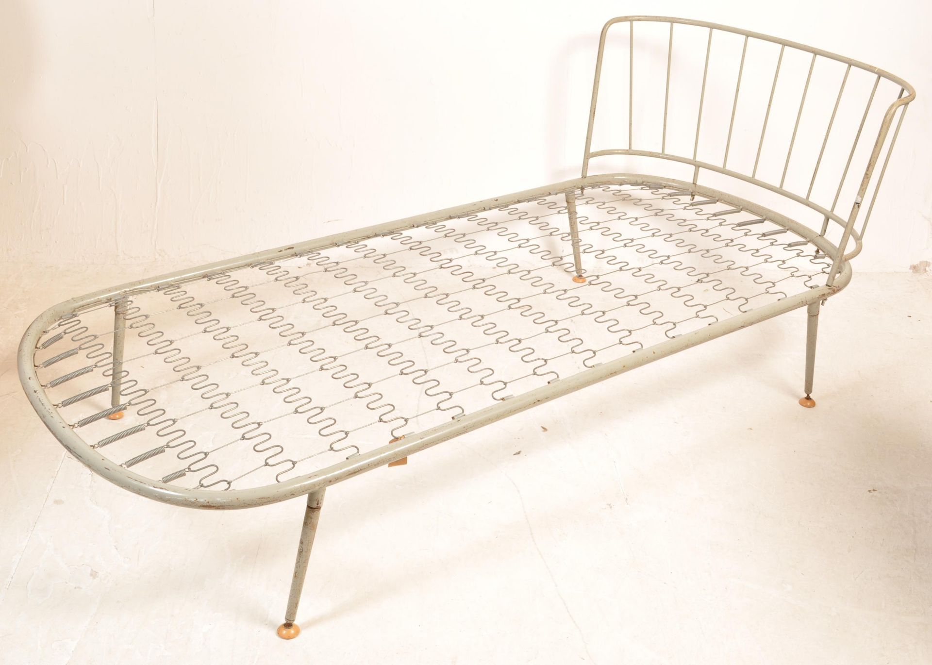 EARLY 20TH CENTURY 1920'S FRENCH TUBULAR METAL SINGLE BED - Image 4 of 7