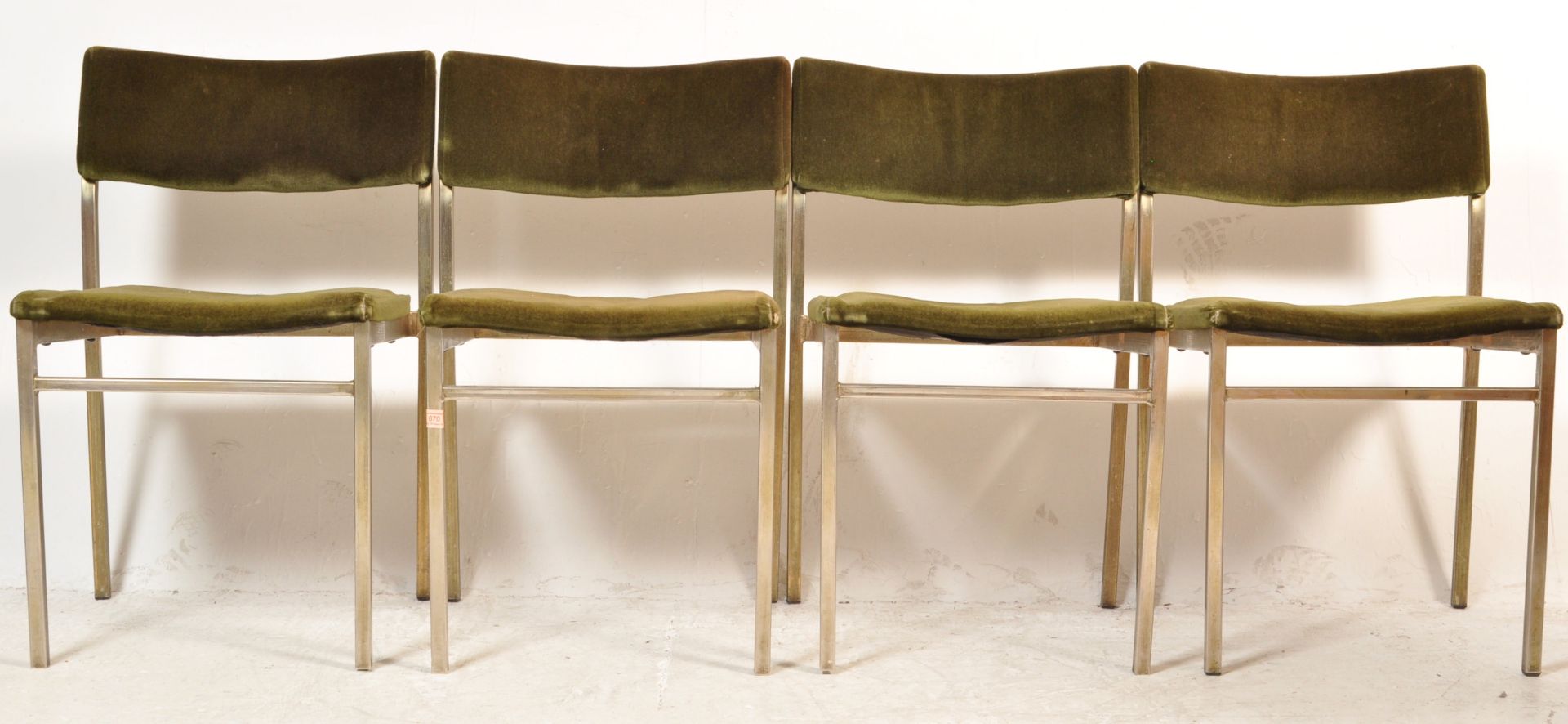 FOUR VINTAGE RETRO 20TH STACKING DINING CHAIRS.