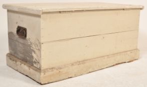 19TH CENTURY LATE VICTORIAN PINE BLANKET BOX