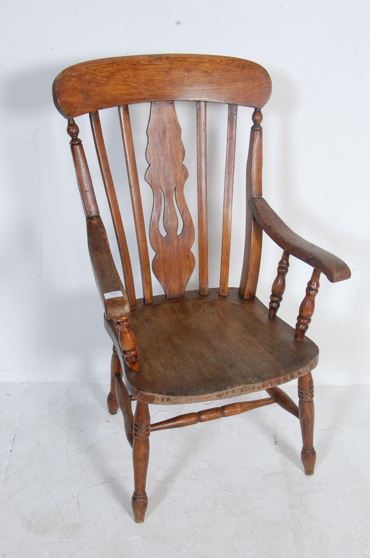 19TH CENTURY VICTORIAN BEECH AND ELM WINDSOR CHAIR - Image 2 of 7