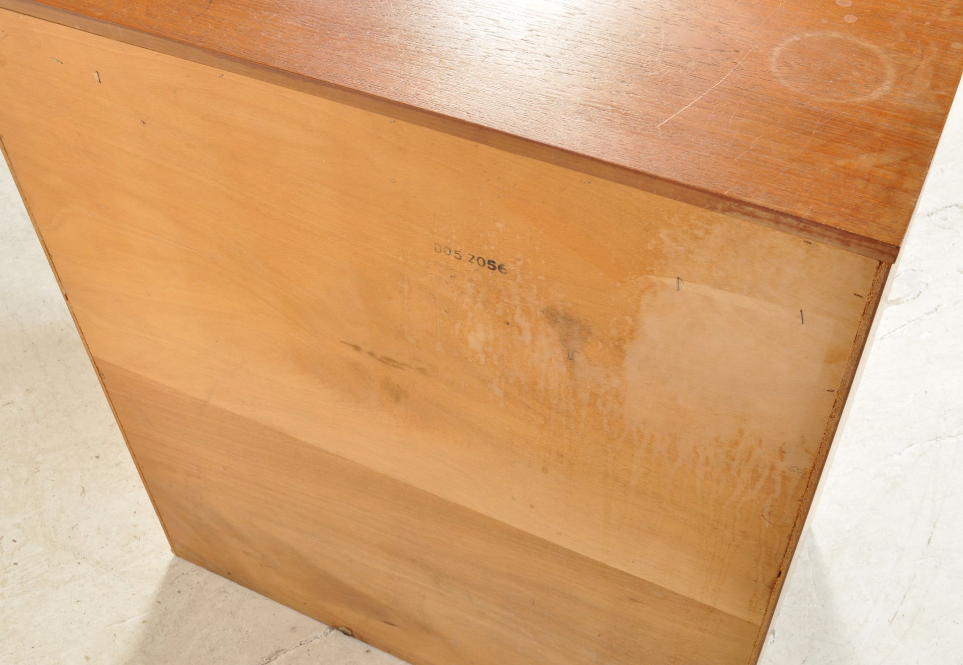 VINTAGE 20TH CENTURY AVALON TEAK VENEER PEDESTAL CHEST OF DRAWERS - Image 6 of 6