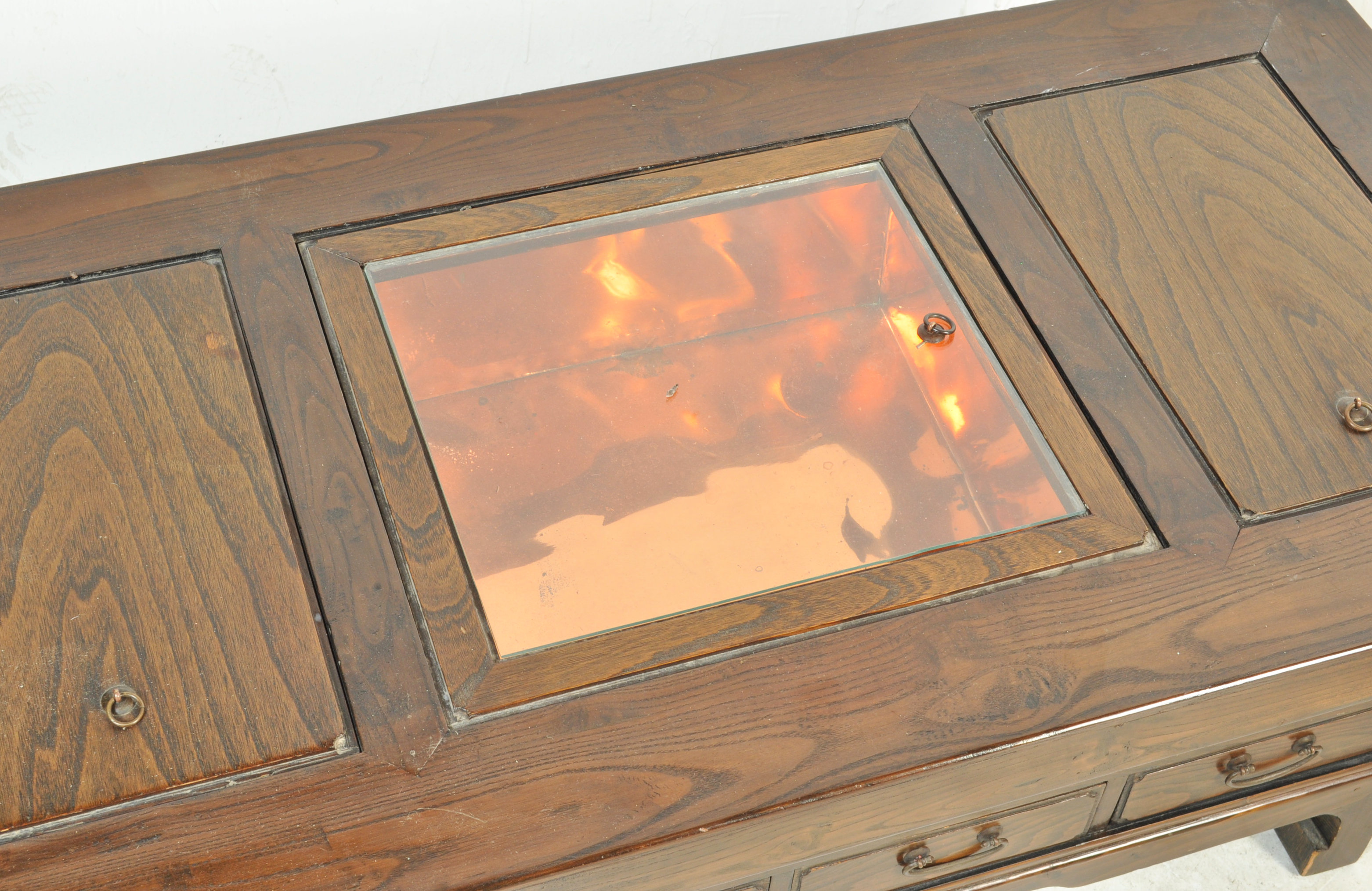 20TH CENTURY KOREAN ELM HARDWOOD COFFEE TABLE BBQ - Image 3 of 5