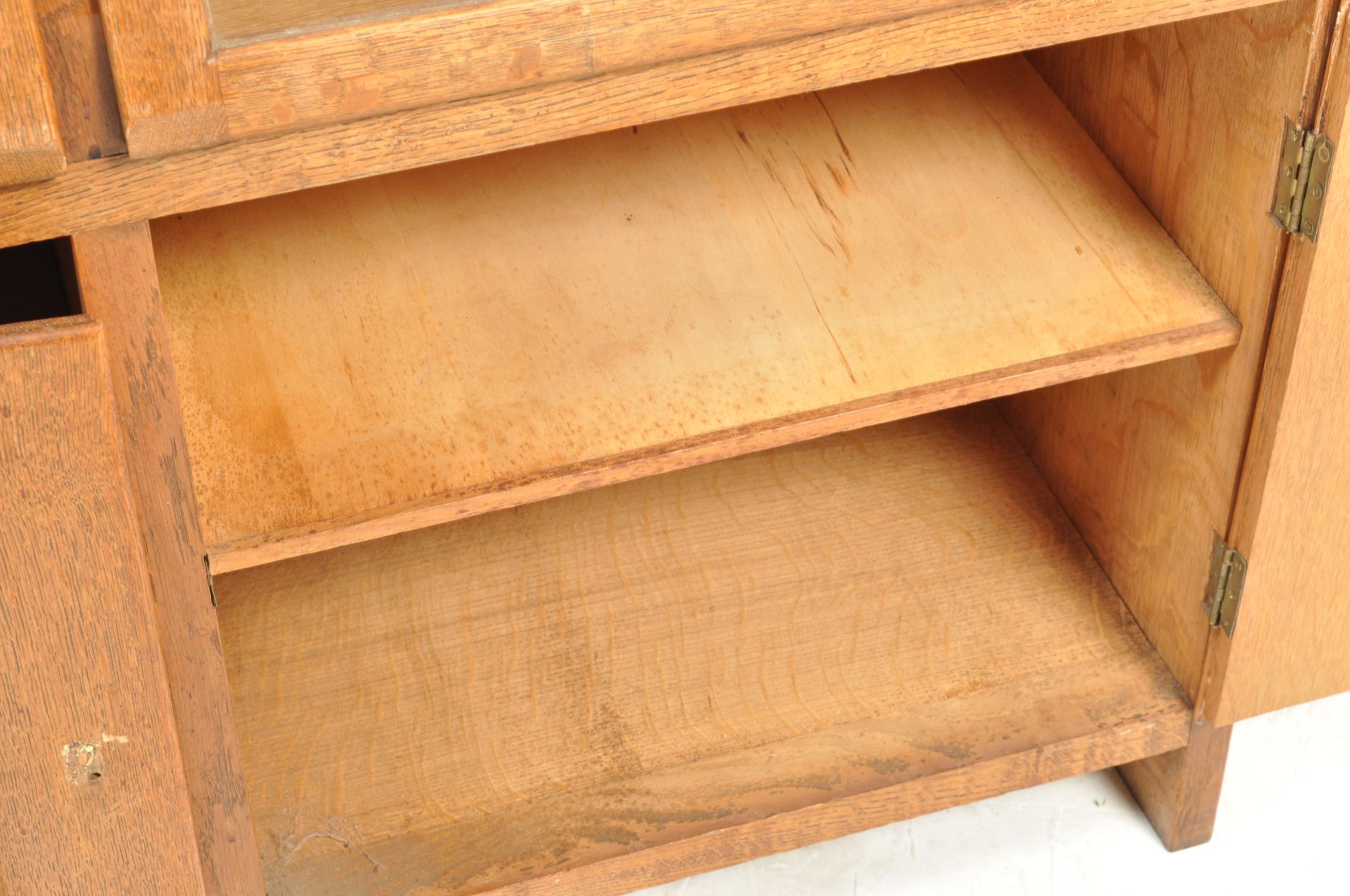 MID 20TH CENTURY DISPLAY CABINET/ BOOKCASE - Image 8 of 9