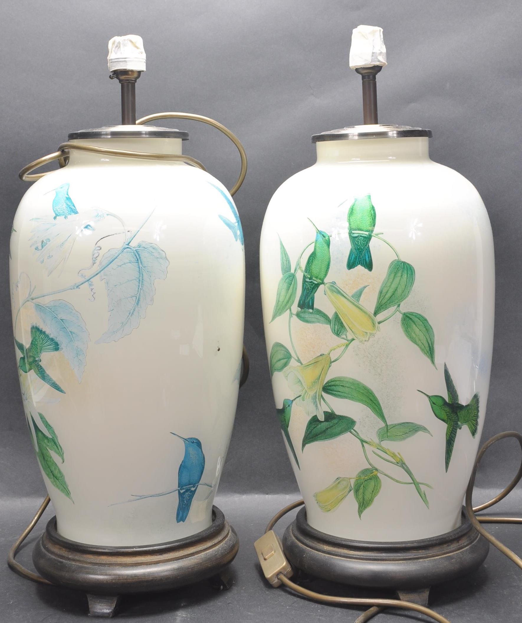 PAIR OF DESIGNER BLOWN GLASS TABLE LAMPS AND SHADES