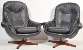 PAIR OF RETRO VINTAGE 1970S EGG CHAIRS BY SCHREIBER