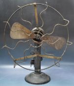 1930’S MOTEUR UNIVERSAL DESK FAN