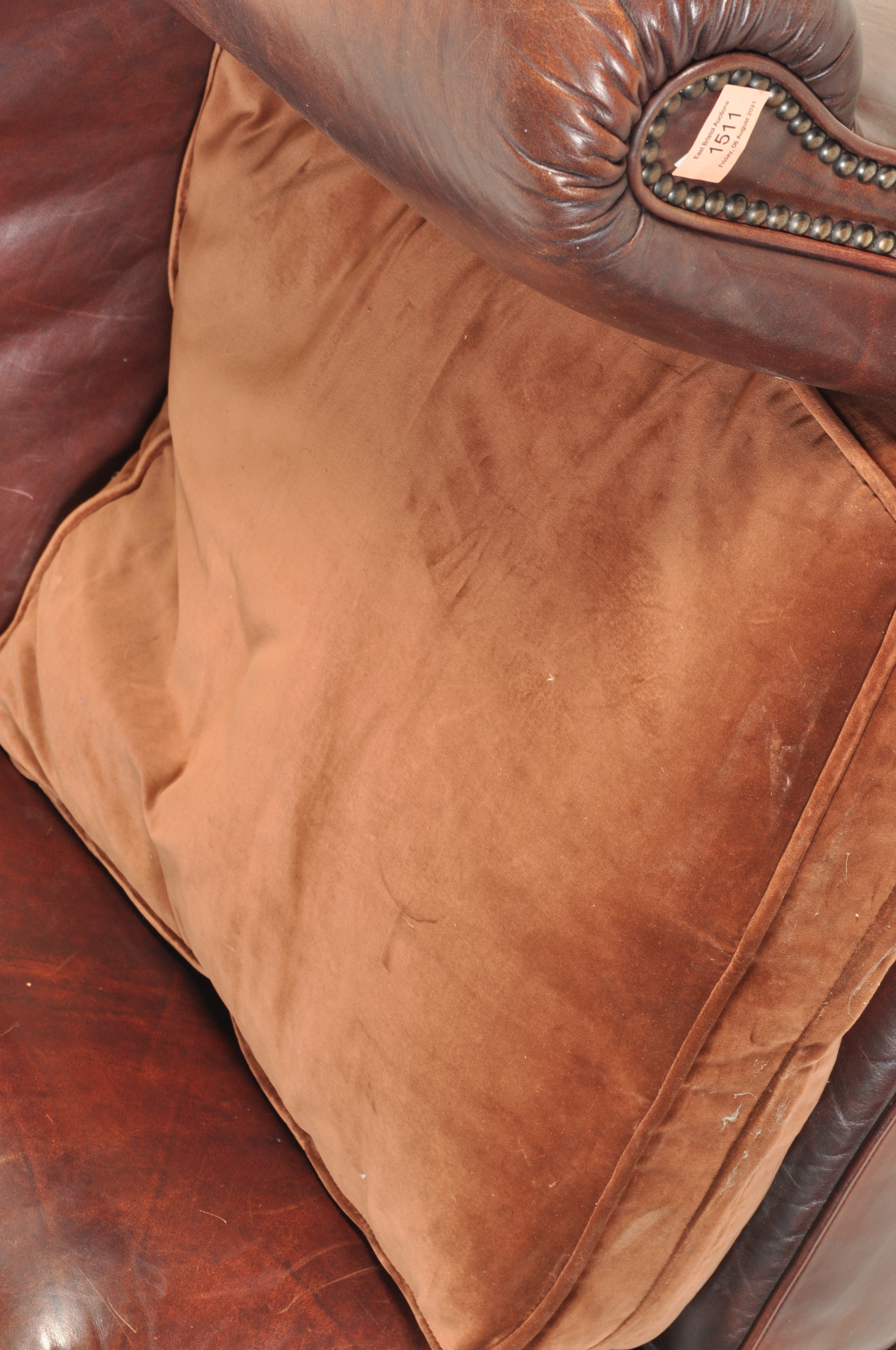 20TH CENTURY BROWN LEATHER CLUB CHAIR / ARMCHAIR - Image 3 of 7