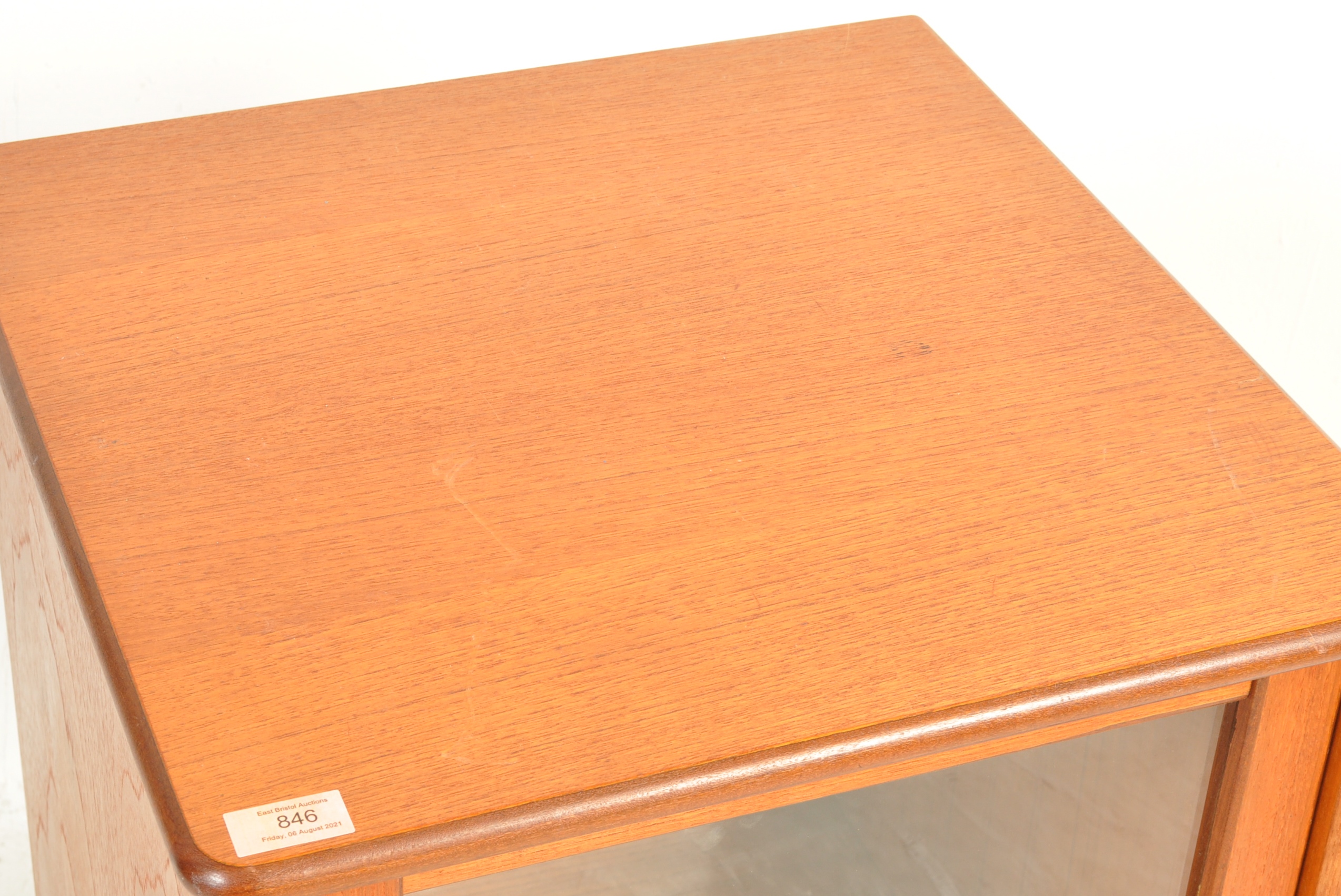 20TH CENTURY TEAK WOOD HI-FI MUSIC CABINET - Image 2 of 6