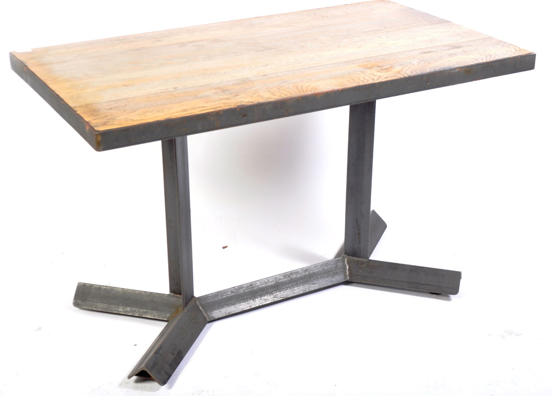 CONTEMPORARY INDUSTRIAL METAL FRAMED DINING TABLE - Image 2 of 4