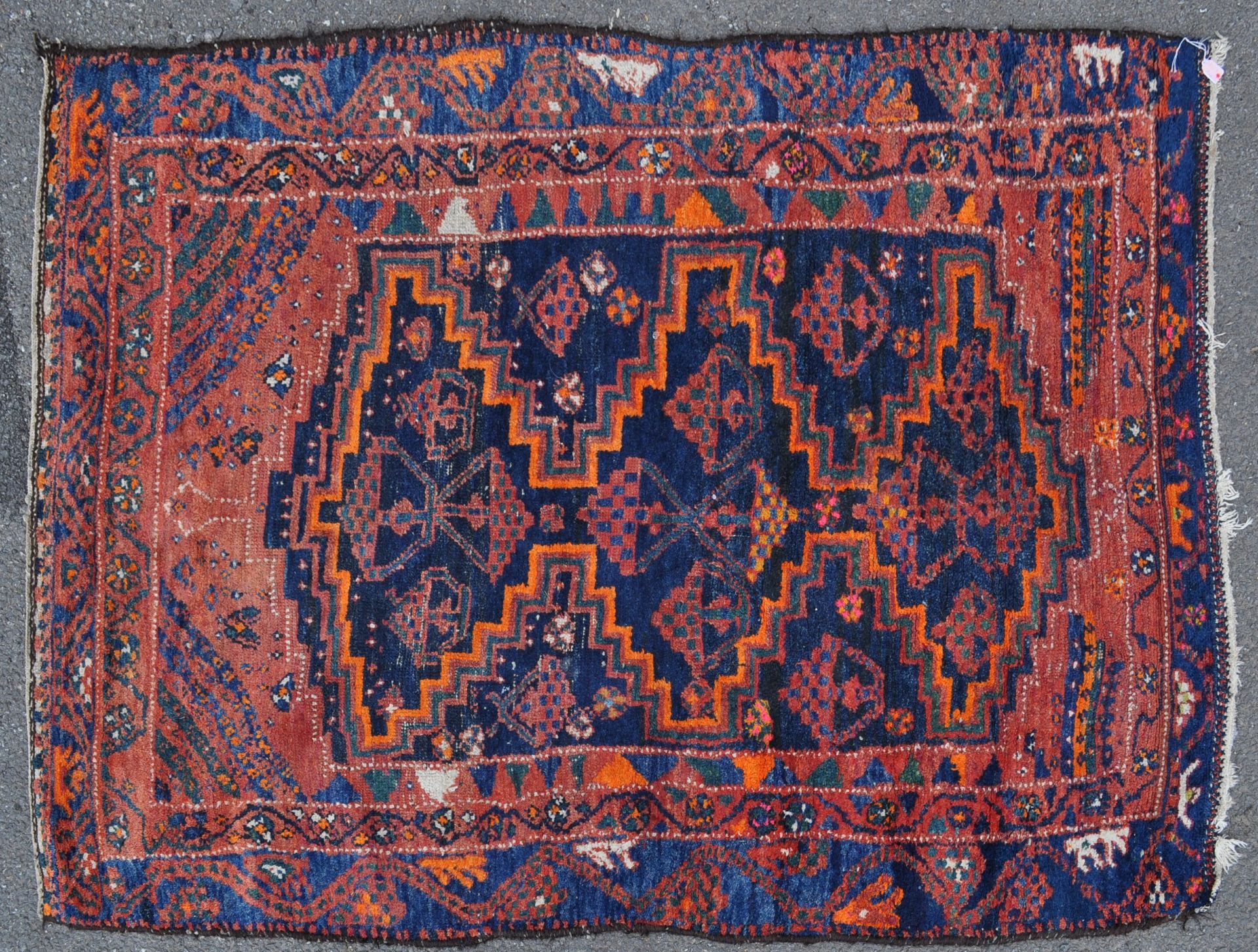 20TH CENTURY HAND WOVEN PERSIAN CARPET RUG