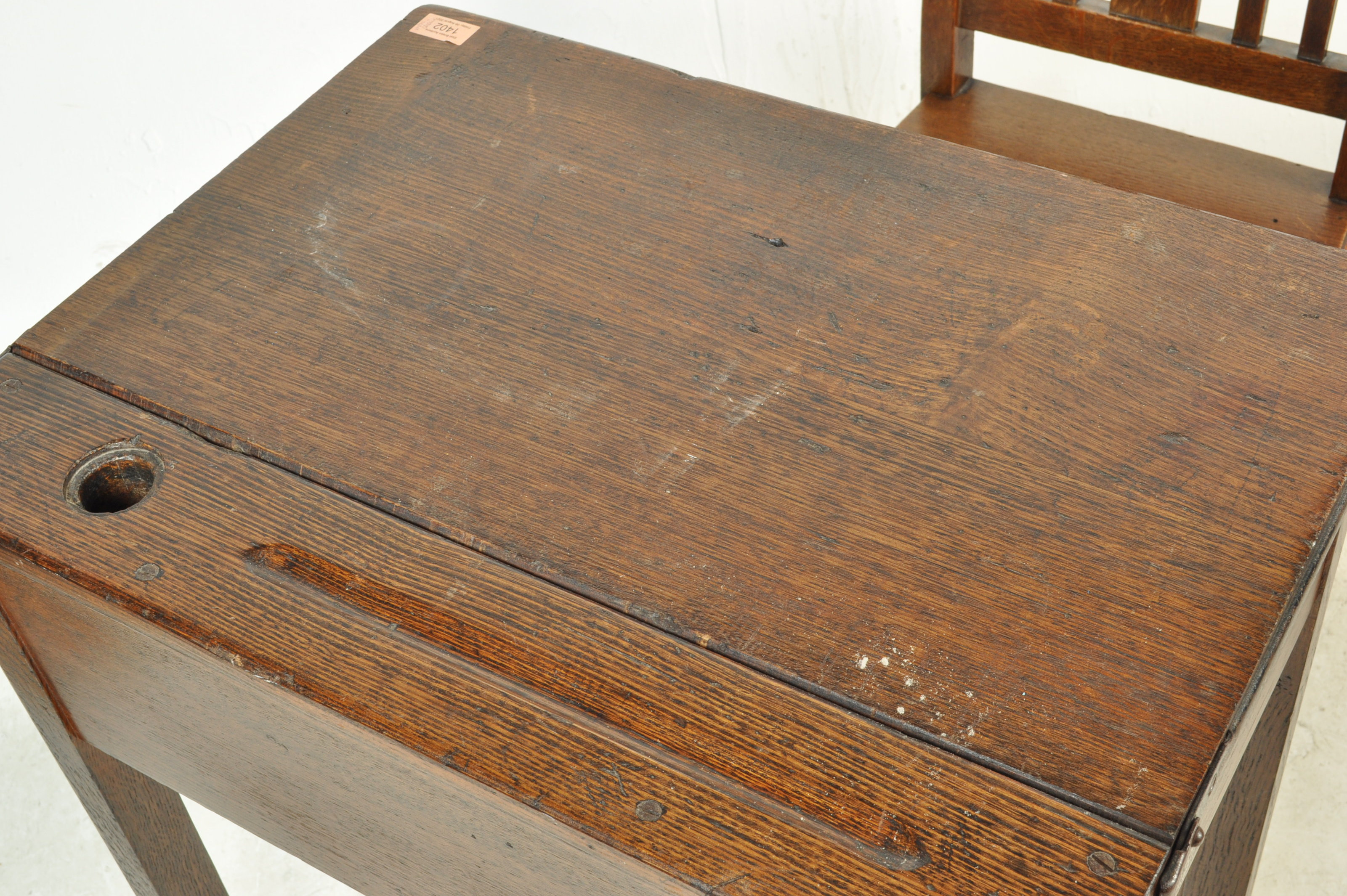 1930’S OAK SCHOOL DESK AND CHAIR - Image 5 of 6