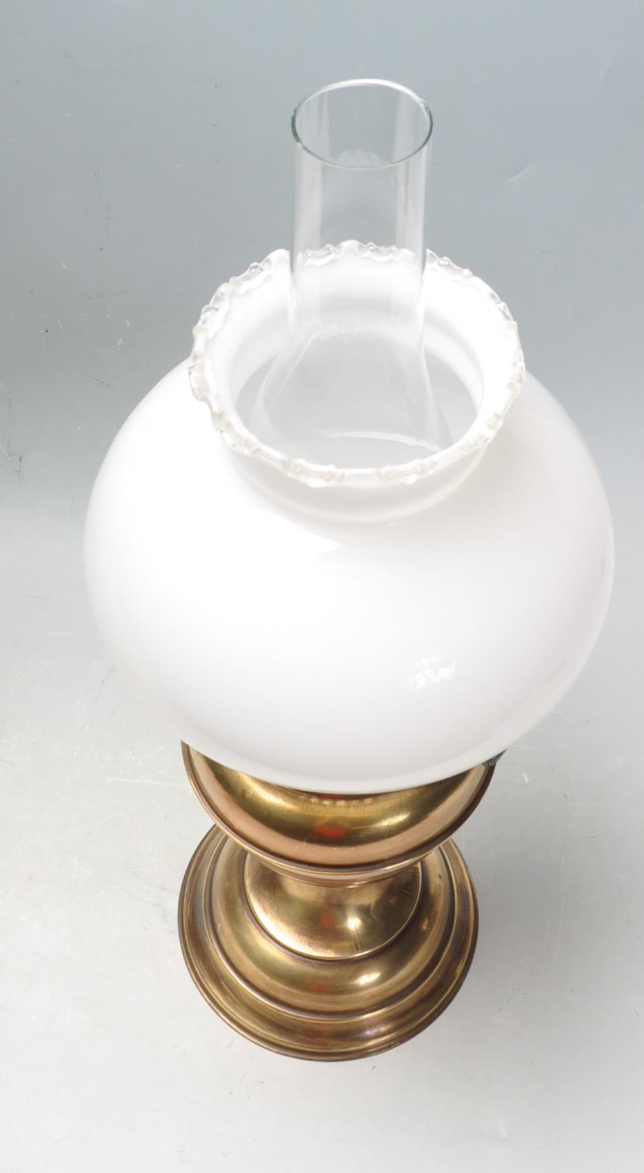 20TH CENTURY BRASS OIL LAMP - Image 4 of 6