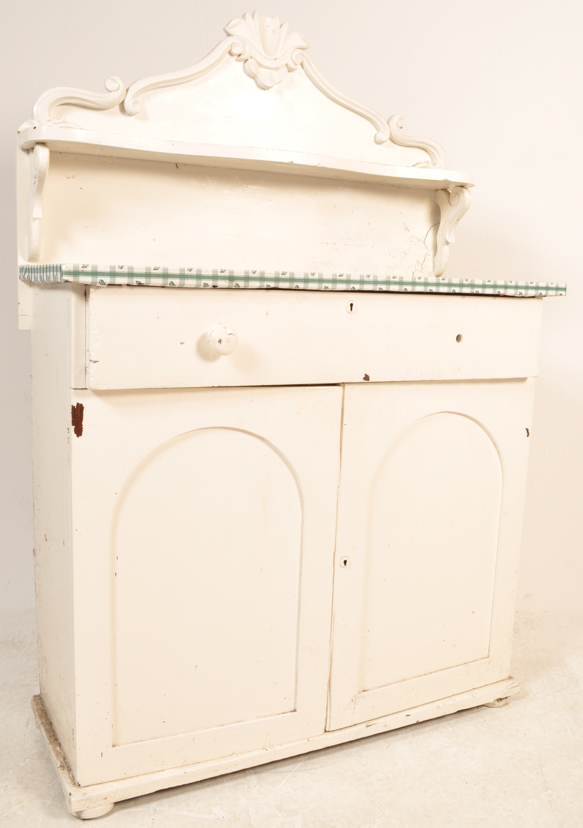 19TH CENTURY VICTORIAN WHITE PAINTED CHIFFONIER