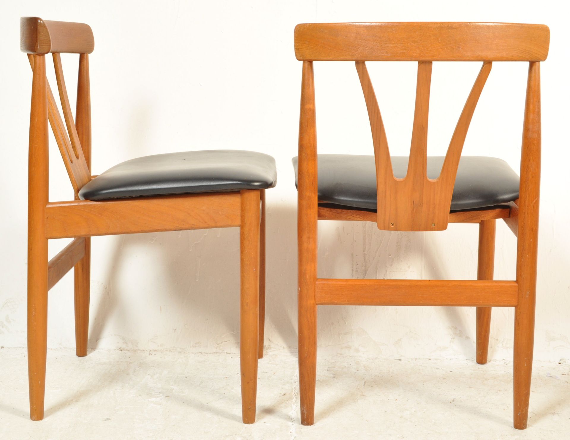 FOUR TEAK WOOD FRAME DANISH INSPIRED DINING CHAIRS AND A DROP LEAF DINING TABLE - Image 6 of 6