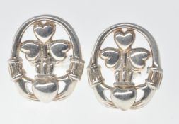 PAIR OF STAMPED 925 SILVER MEN'S CUFFLINKS WITH IRISH CLADDAGH DESIGN.