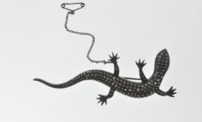 VINTAGE SILVER AND MARCASITE LIZARD BROOCH