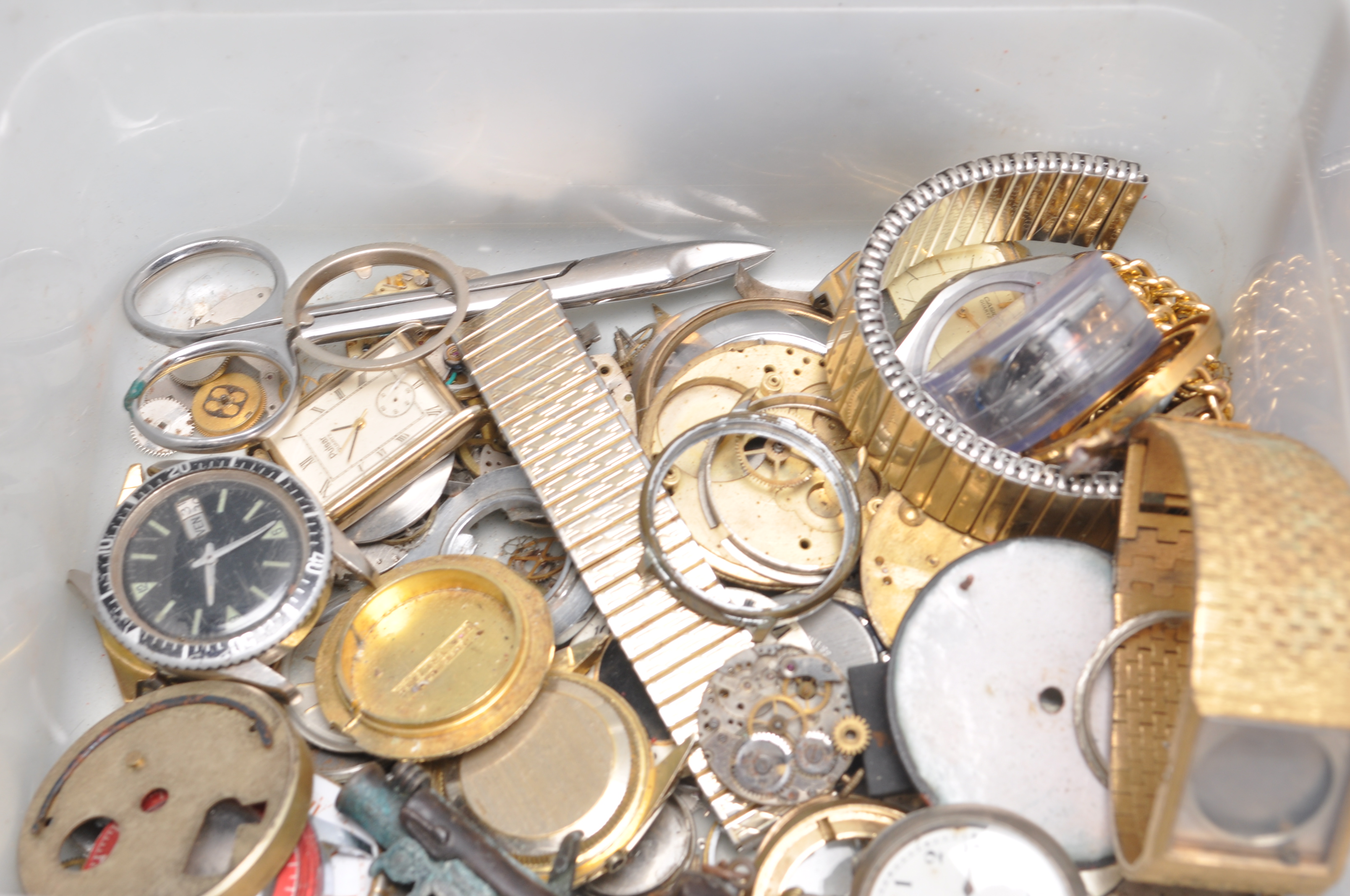 LARGE COLLECTION OF VARIOUS WATCH PARTS AND SPARES - Image 5 of 8