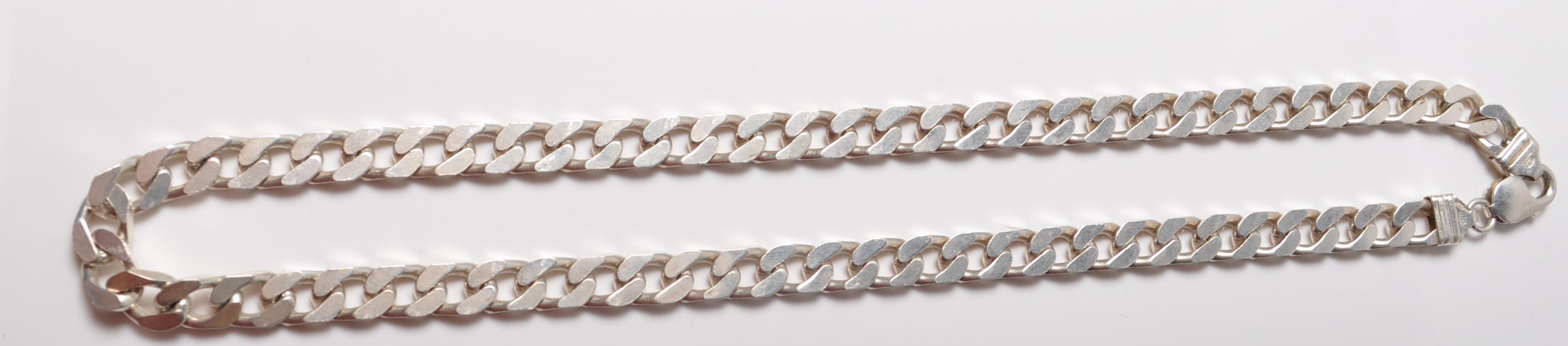 925 SILVER MENS FLAT CURB LINK CHAIN. - Image 2 of 6