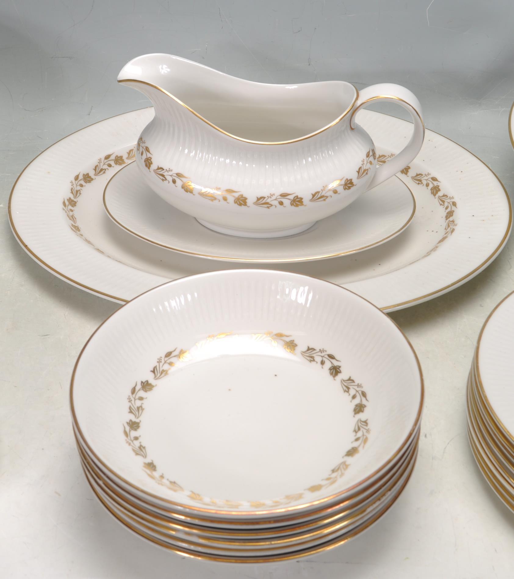 VINTAGE 20TH CENTURY ROYAL DOULTON FAIRFAX PATTERN DINNER SERVICE - Image 3 of 6