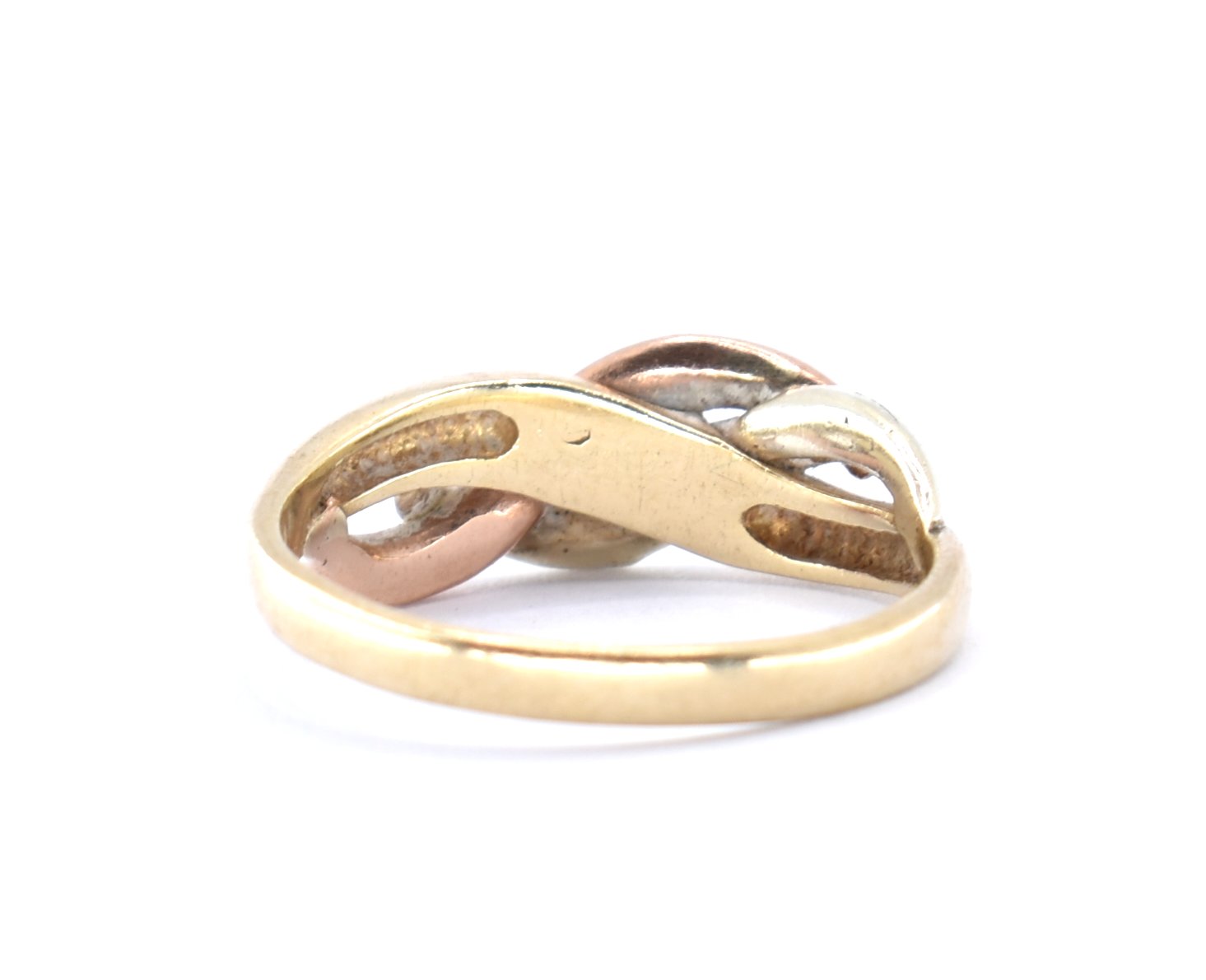 9CT TRI GOLD AND DIAMOND RING - Image 3 of 6