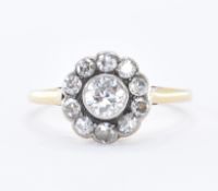 18CT GOLD AND DIAMOND CLUSTER RING